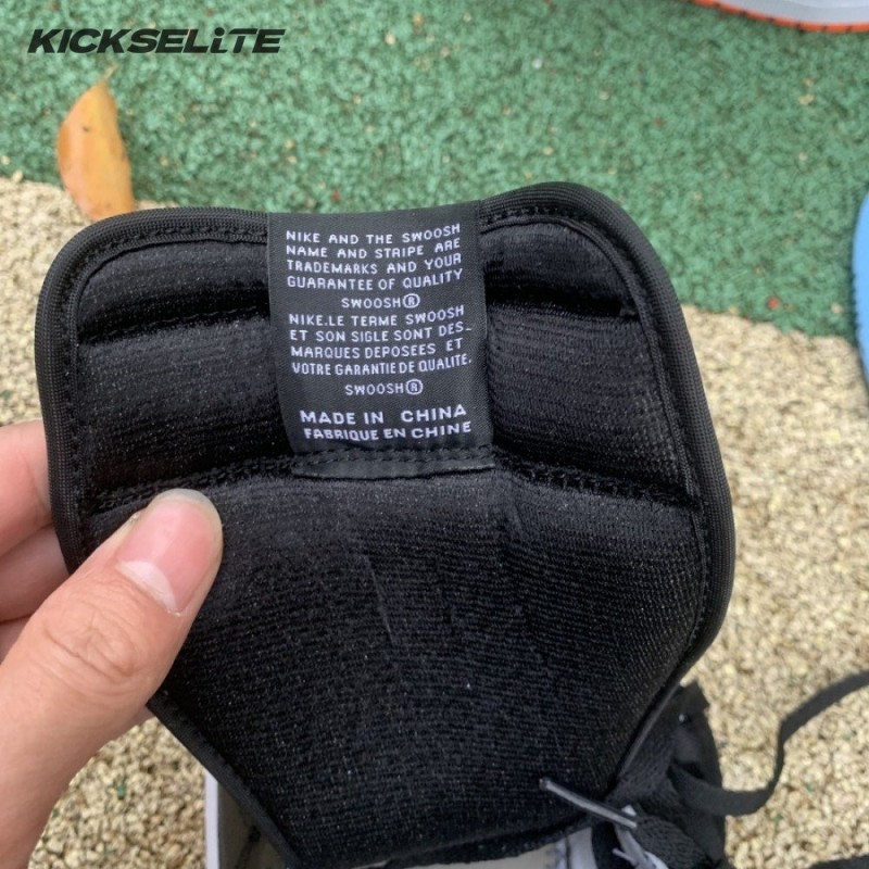 Air Jordan 1 Retro High OG 'Electro Orange' Unisex