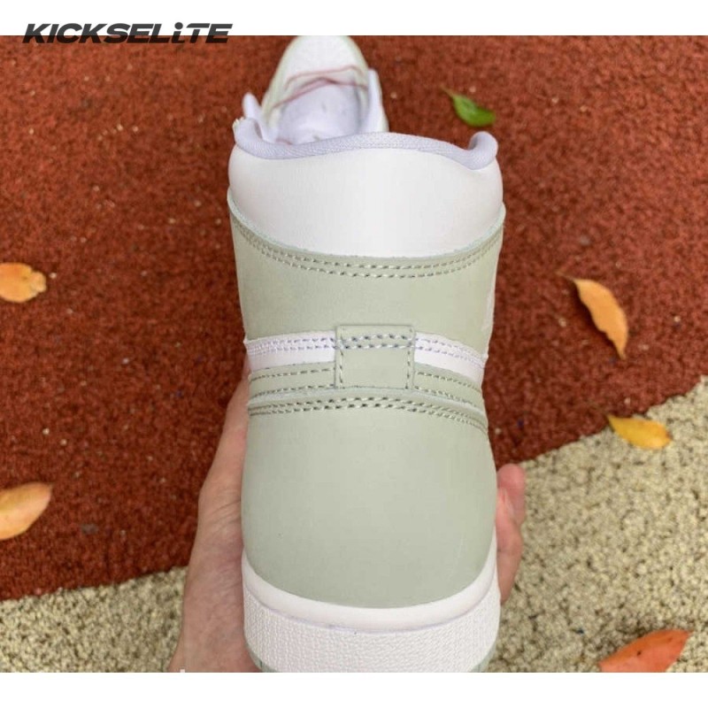 Air Jordan 1 Retro High OG 'Seafoam' Unisex Air Jordan 1 Retro High OG 'Seafoam' Unisex