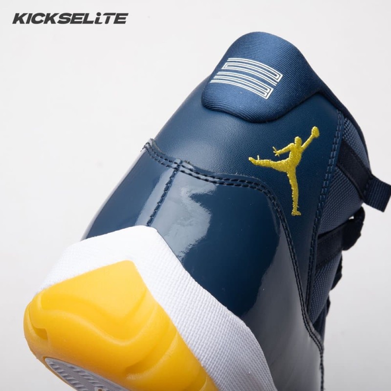 Air Jordan 11 Retro AT7802-115 Men's