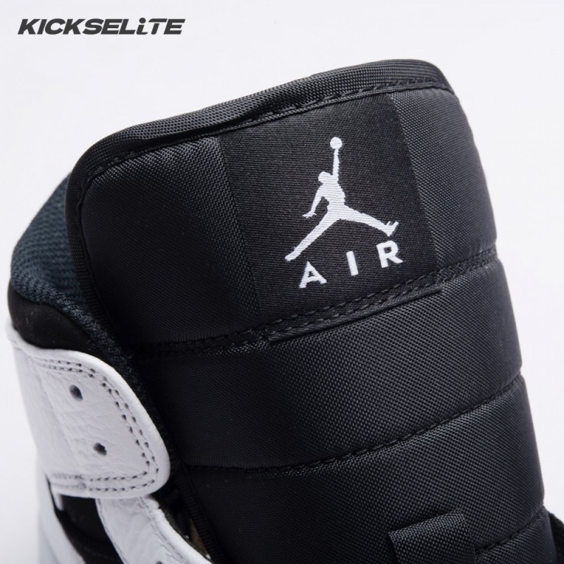 Air Jordan 1 Mid White Black Unisex