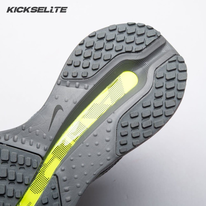Nike Air Zoom Pegasus Premium HQ2592-104 Unisex Nike Air Zoom Pegasus Premium HQ2592-104 Unisex