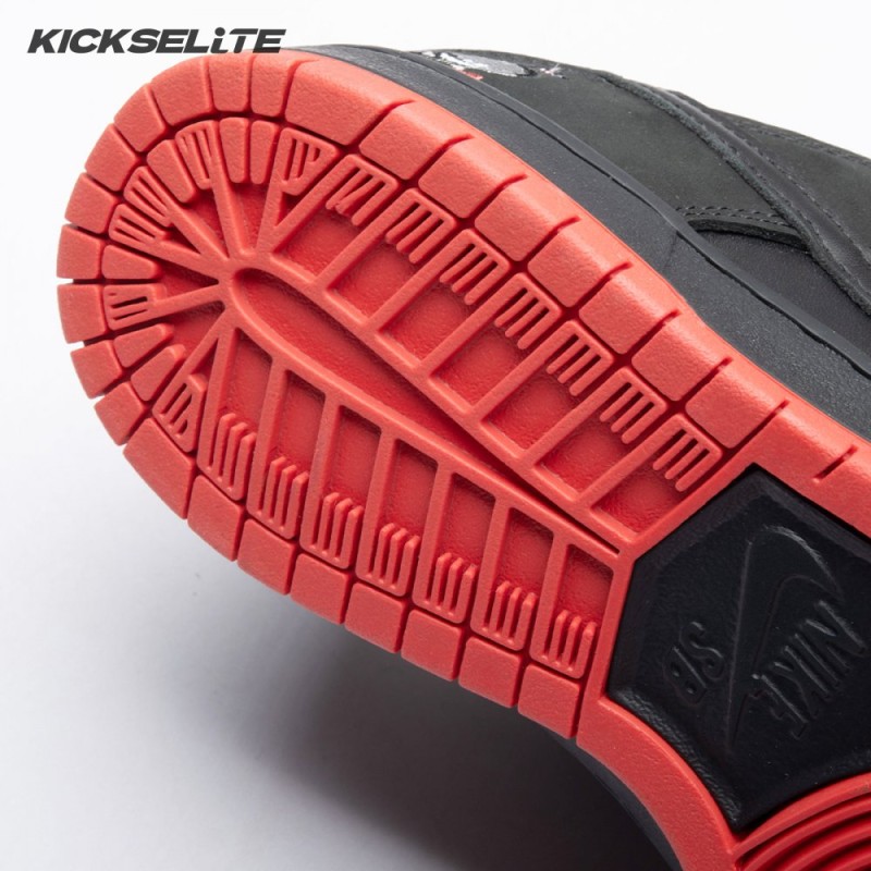 Dunk Low Pro SB 'Black Pigeon' Unisex