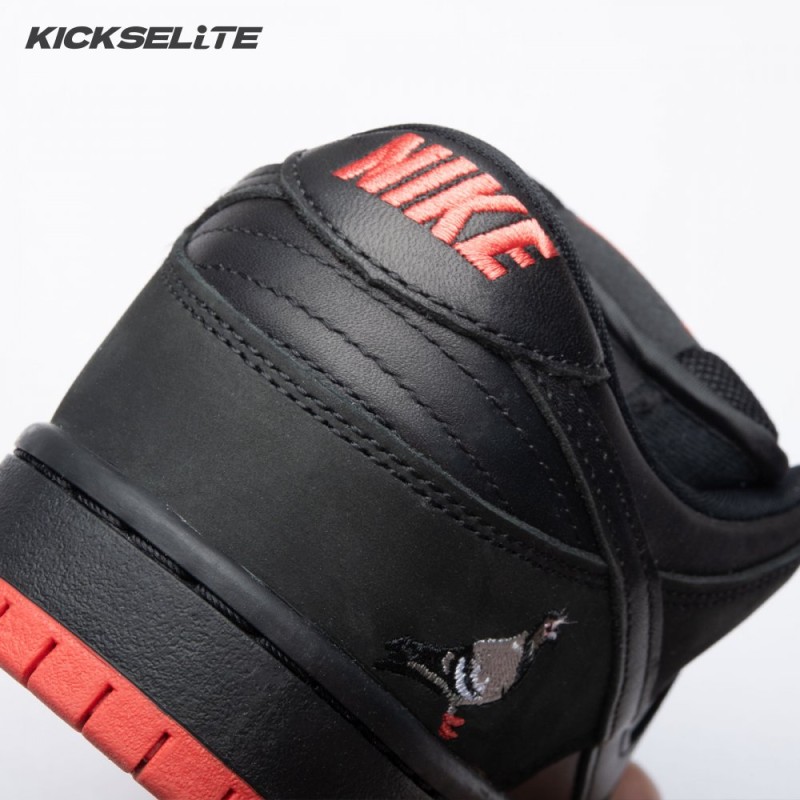 Dunk Low Pro SB 'Black Pigeon' Unisex