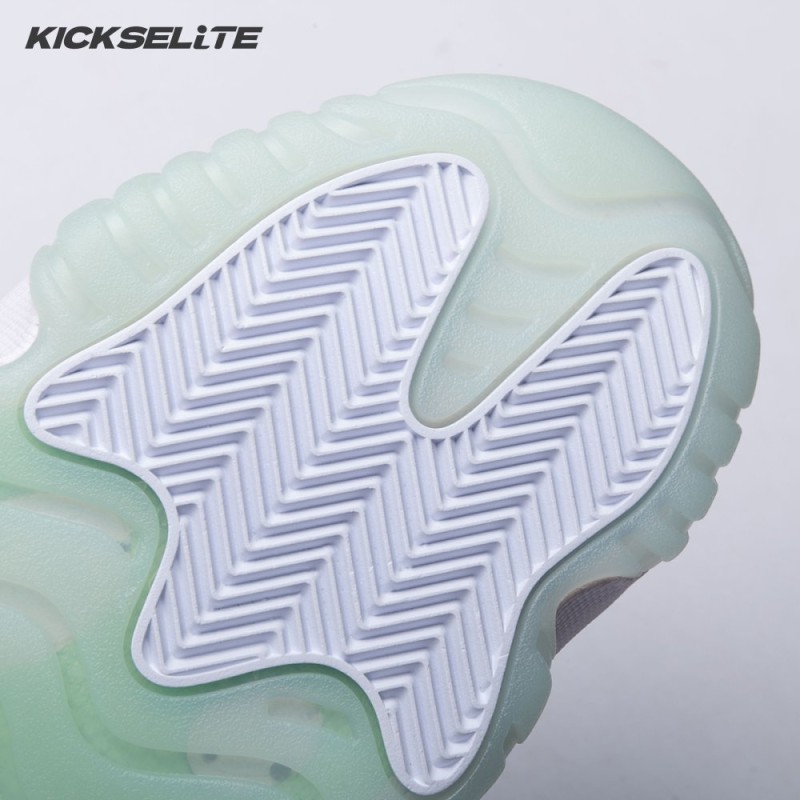 Jordan 11 Retro Low Igloo AH7860-103 Unisex