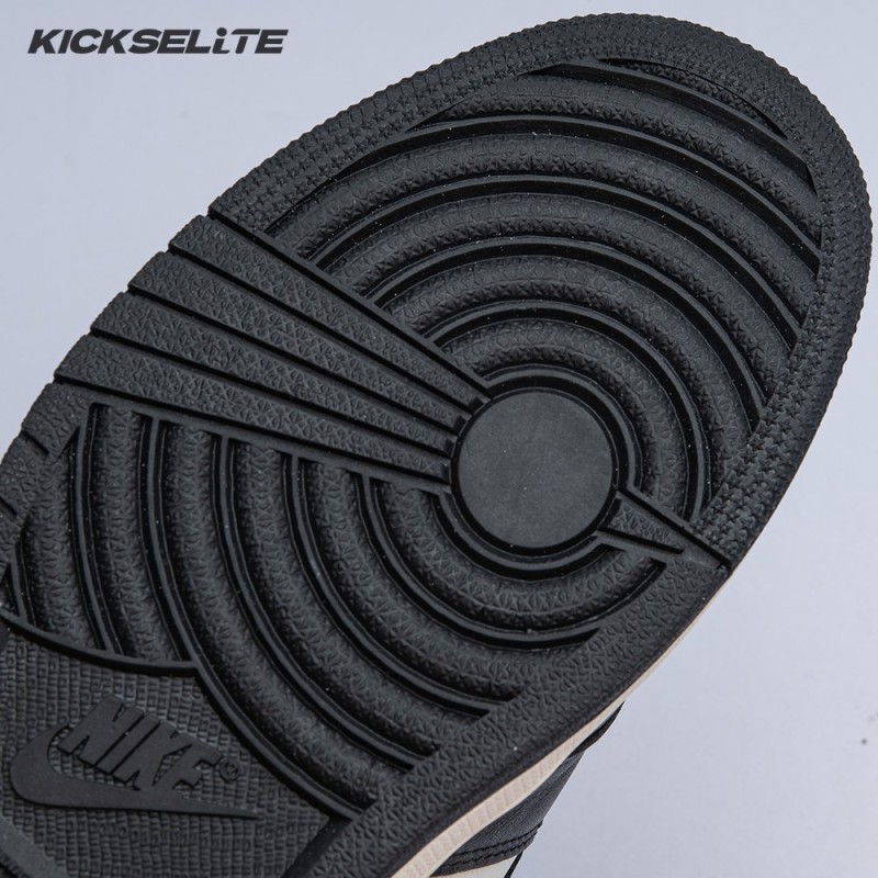 Jordan 1 Retro High Dark Mocha Unisex Jordan 1 Retro High Dark Mocha Unisex