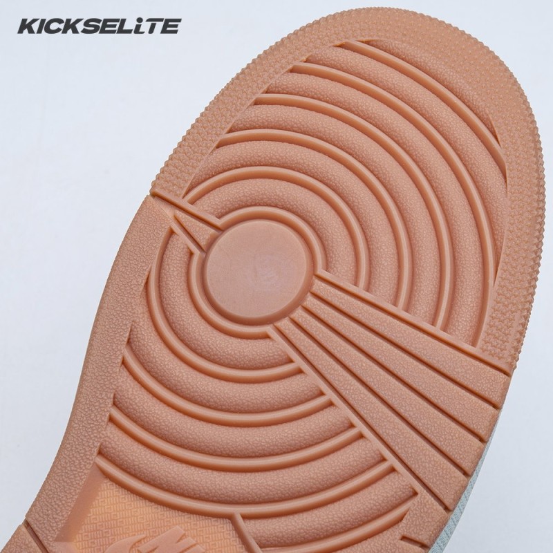 Jordan 1 Retro Low OG SP Travis Scott Canary DZ4137-700 Unisex Jordan 1 Retro Low OG SP Travis Scott Canary DZ4137-700 Unisex