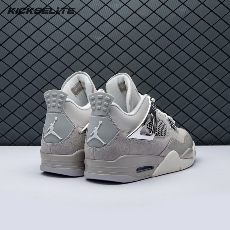 Jordan 4 Retro Women 's Frozen Moments AQ9129-001 Unisex