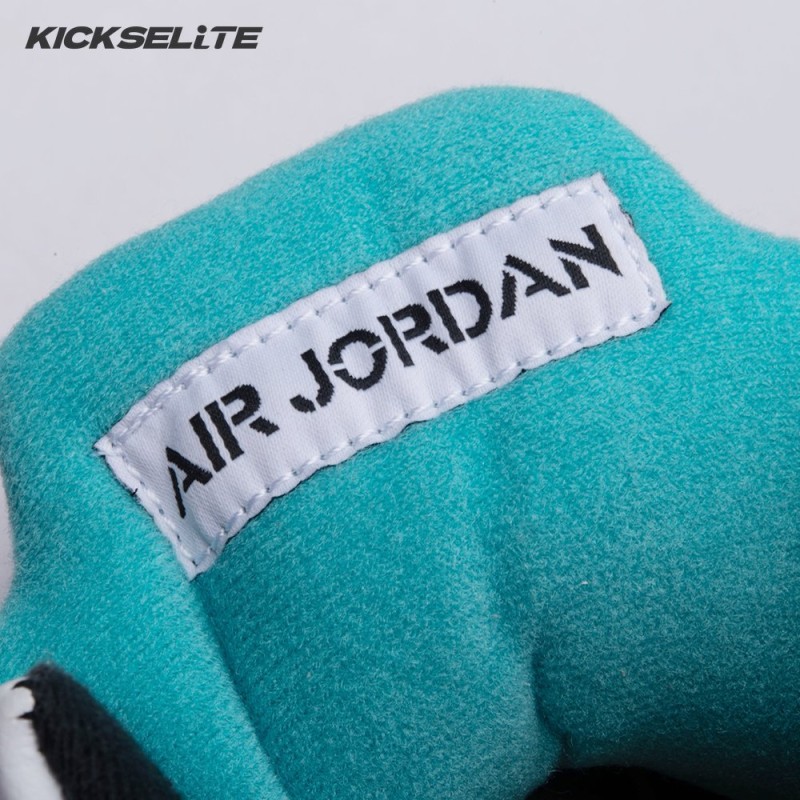 Jordan 5 Retro Grape (2013) 136027-108 Men's