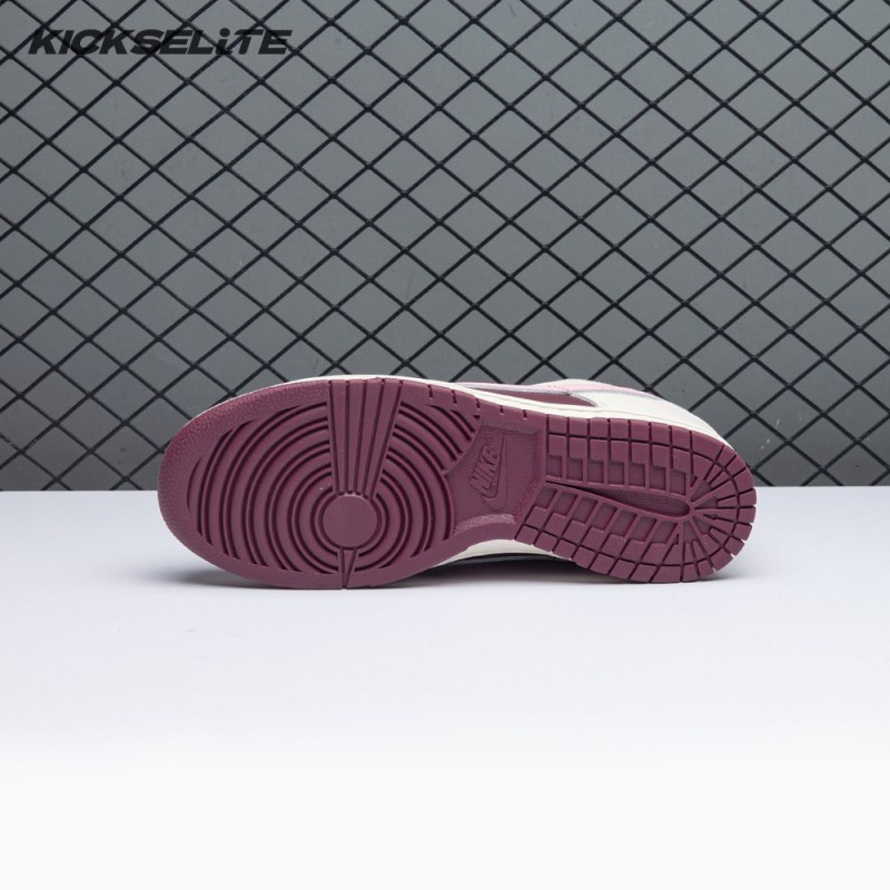 Nike Dunk Low Valentine's Day DR9705-100 Unisex