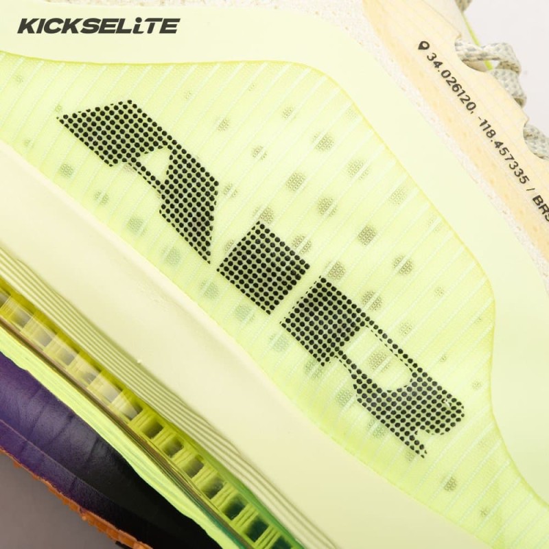 Nike Pegasus Premium Alabaster Volt HQ2592-701 Unisex Nike Pegasus Premium Alabaster Volt HQ2592-701 Unisex