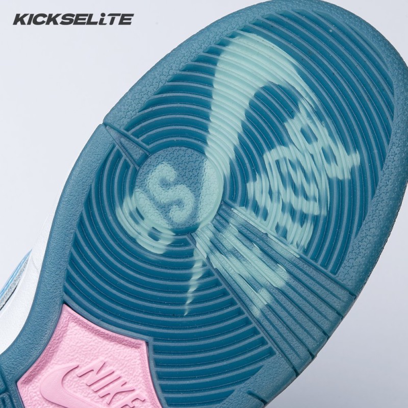 Nike SB Dunk Low Born x Raised One Block At A Time FN7819-400 Unisex