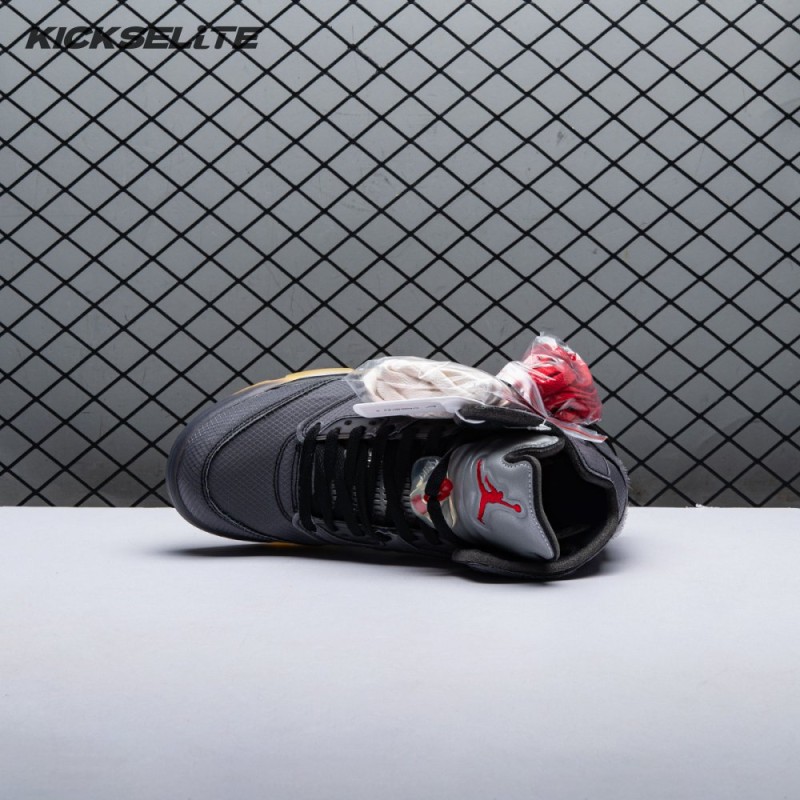 Off-White x Air Jordan 5 Retro SP Muslin Unisex