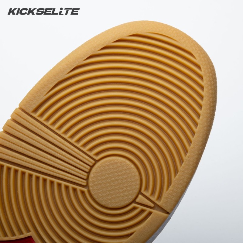 Nike SB Dunk Low PRM 