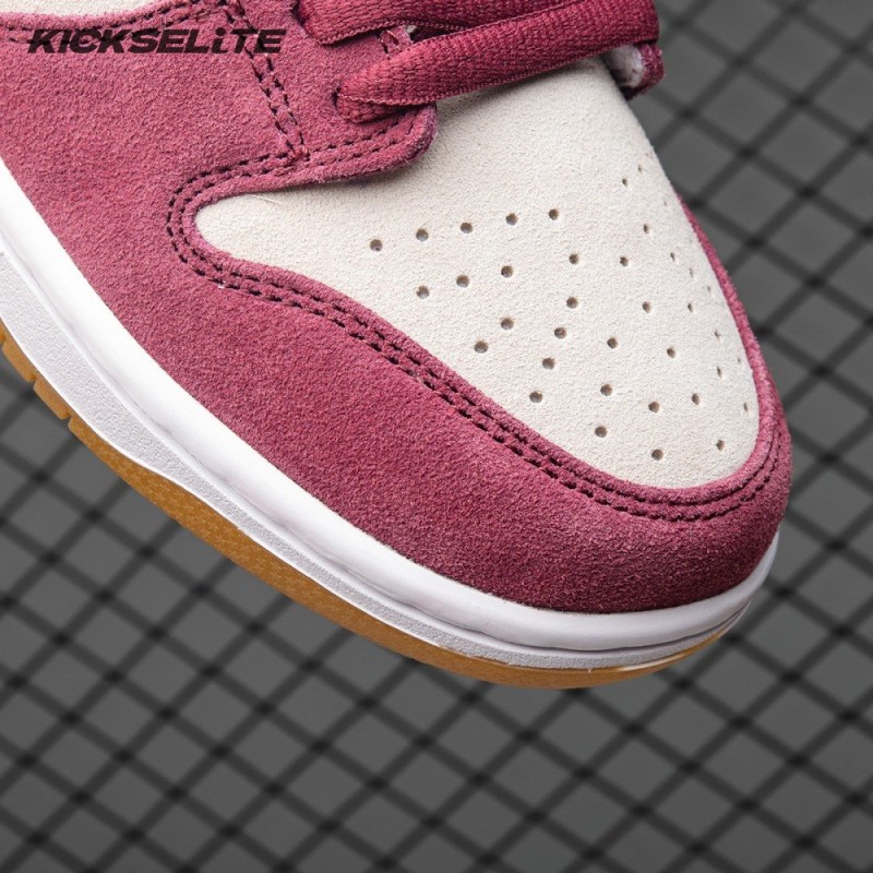 Skate Like a Girl x Nike SB Dunk Low DX4589-600 Unisex