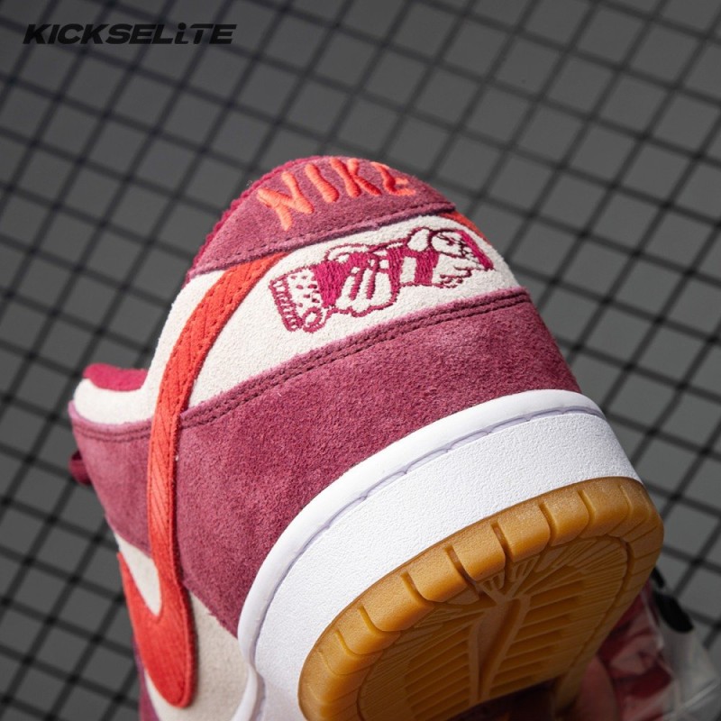 Skate Like a Girl x Nike SB Dunk Low DX4589-600 Unisex