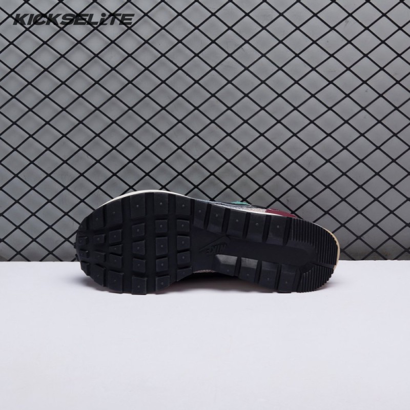 VaporWaffle SP 'Villain Red' Unisex