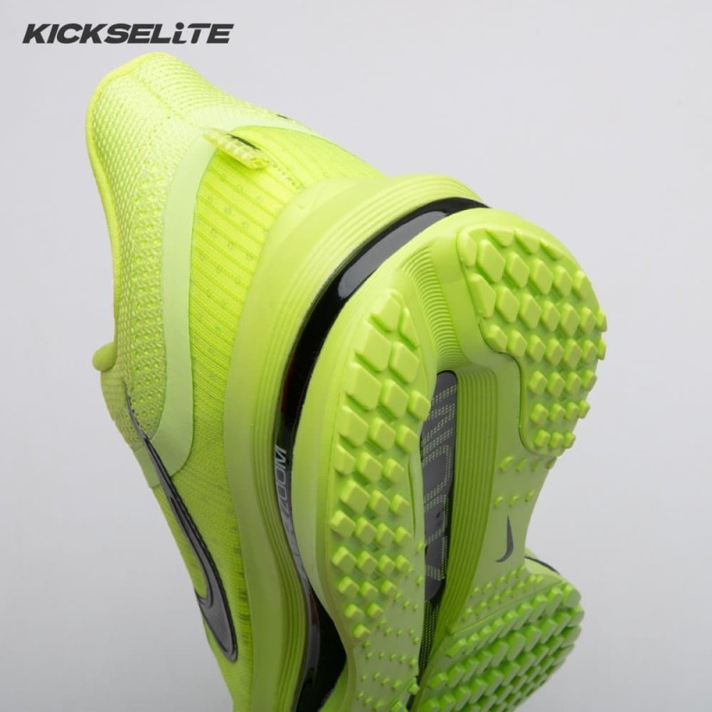Nike Air Zoom Pegasus Premium Volt HQ2592-700 Unisex Nike Air Zoom Pegasus Premium Volt HQ2592-700 Unisex