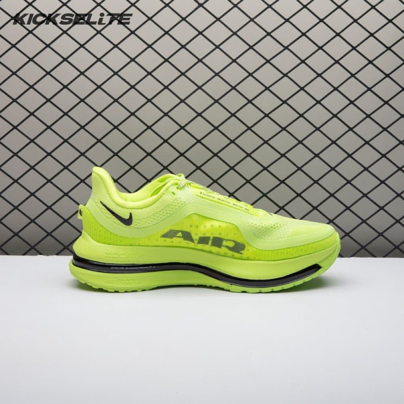 Nike Air Zoom Pegasus Premium Volt HQ2592-700 Unisex Nike Air Zoom Pegasus Premium Volt HQ2592-700 Unisex