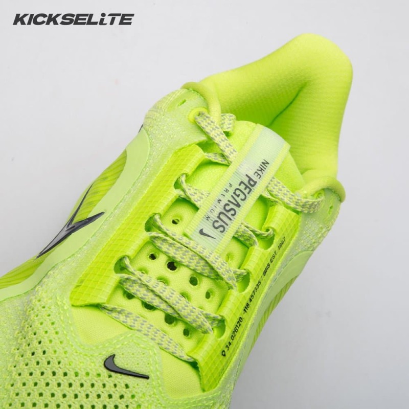 Nike Air Zoom Pegasus Premium Volt HQ2592-700 Unisex Nike Air Zoom Pegasus Premium Volt HQ2592-700 Unisex