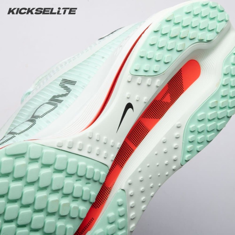 Nike Air Zoom Pegasus Premium Barely Green HQ2592-301 Unisex Nike Air Zoom Pegasus Premium Barely Green HQ2592-301 Unisex