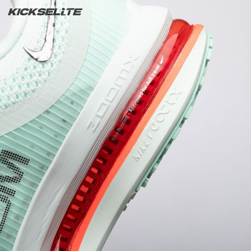 Nike Air Zoom Pegasus Premium Barely Green HQ2592-301 Unisex Nike Air Zoom Pegasus Premium Barely Green HQ2592-301 Unisex
