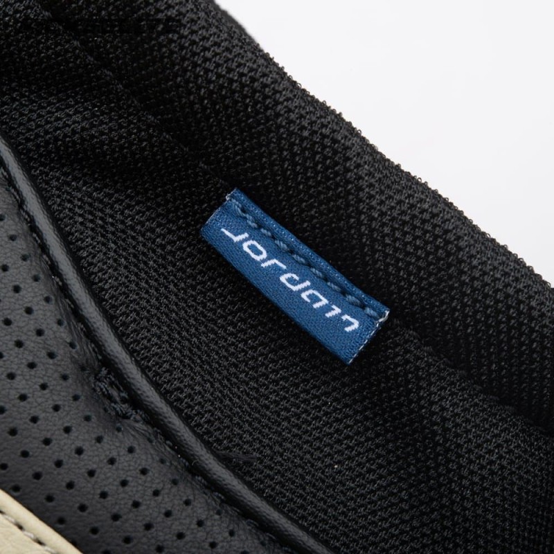 INFINITE ARCHIVES x Air Jordan 17 Low IH0177-200 Men's