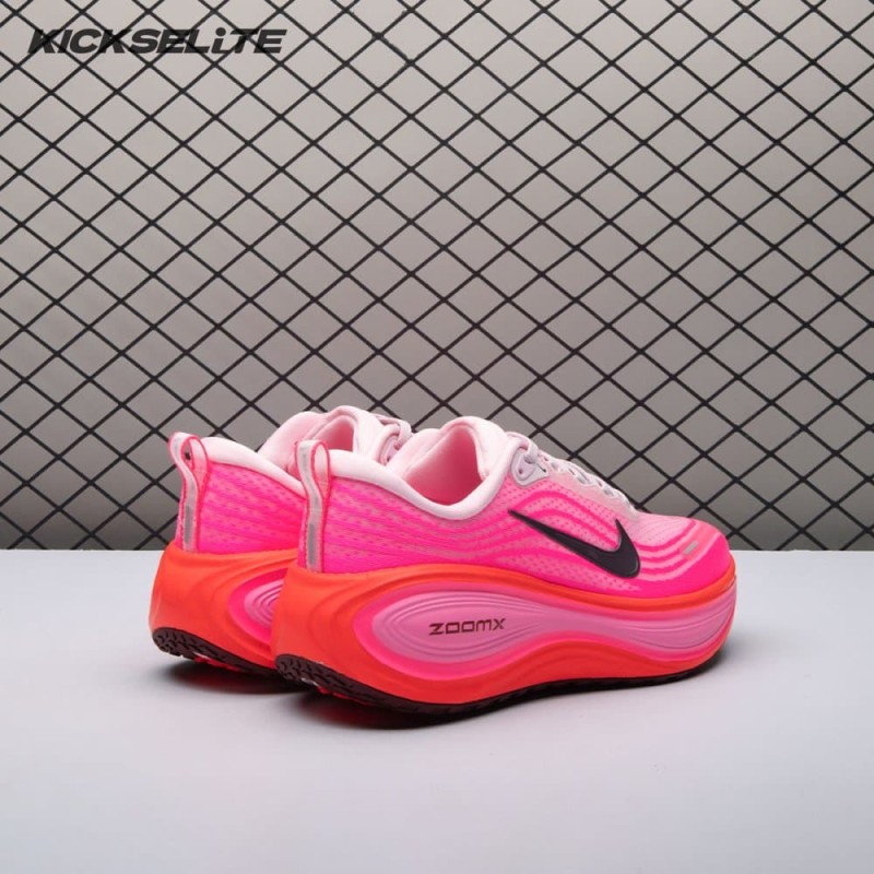 Nike Vomero Plus Hyper Pink Bright Crimson HV8154-604 Women's Nike Vomero Plus Hyper Pink Bright Crimson HV8154-604 Women's