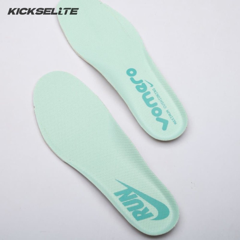 Nike Vomero Plus White Bleached Turquoise HV8154-100 Unisex Nike Vomero Plus White Bleached Turquoise HV8154-100 Unisex