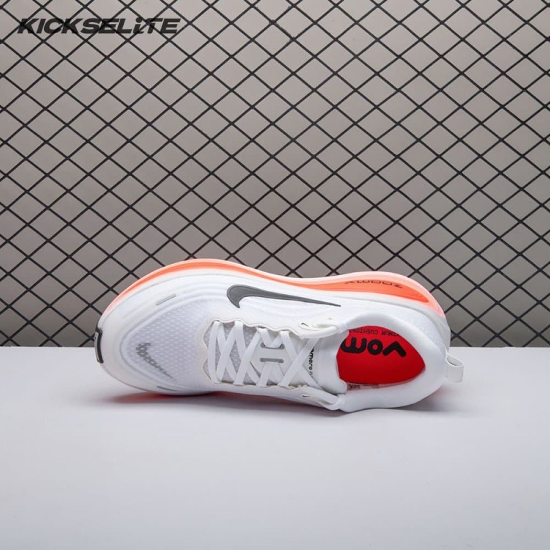 Nike Vomero Plus Extra Wide White Bright Crimson Black IH3251-100 Unisex Nike Vomero Plus Extra Wide White Bright Crimson Black IH3251-100 Unisex