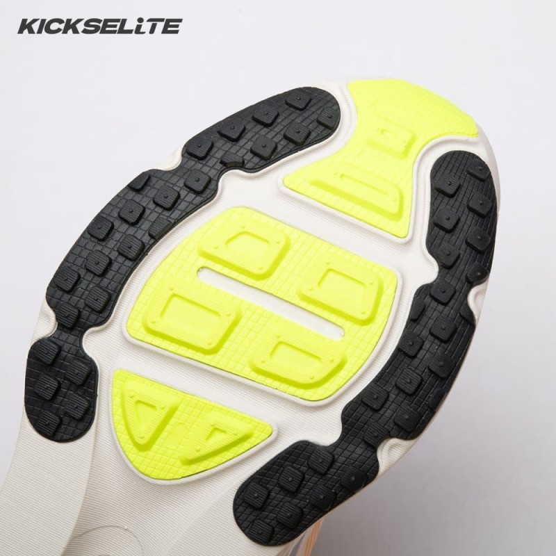 Nike Vomero 18 Phantom Light Wild Mango Volt HM6804-002 Unisex Nike Vomero 18 Phantom Light Wild Mango Volt HM6804-002 Unisex