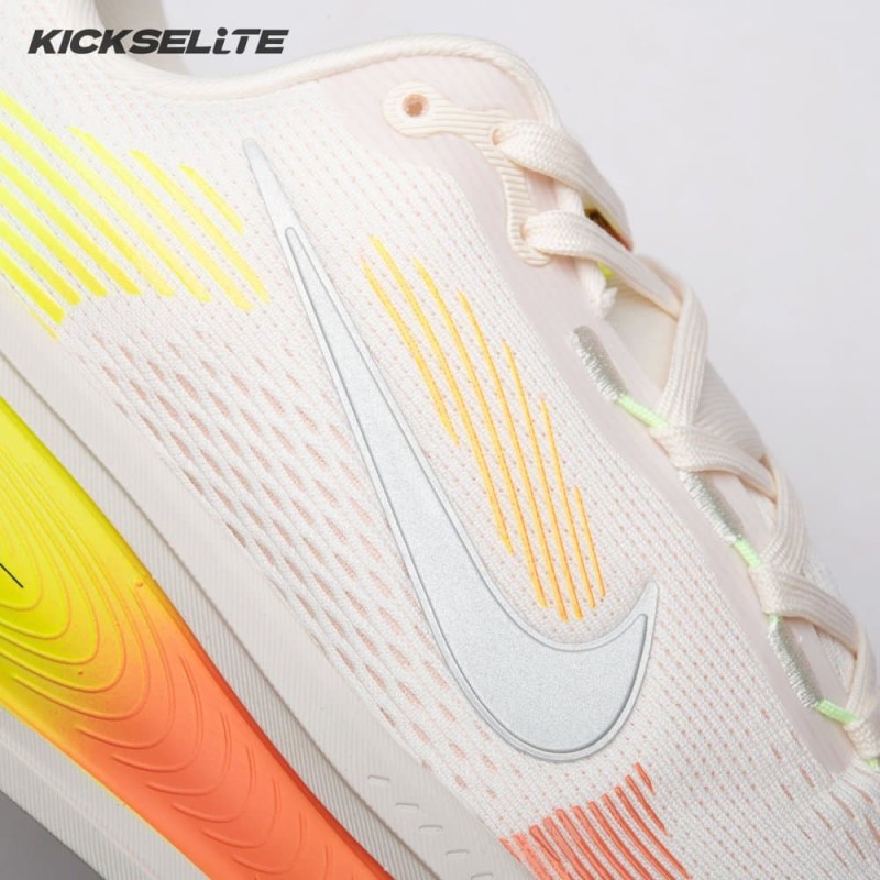 Nike Vomero 18 Phantom Light Wild Mango Volt HM6804-002 Unisex Nike Vomero 18 Phantom Light Wild Mango Volt HM6804-002 Unisex