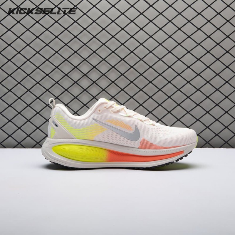 Nike Vomero 18 Phantom Light Wild Mango Volt HM6804-002 Unisex Nike Vomero 18 Phantom Light Wild Mango Volt HM6804-002 Unisex