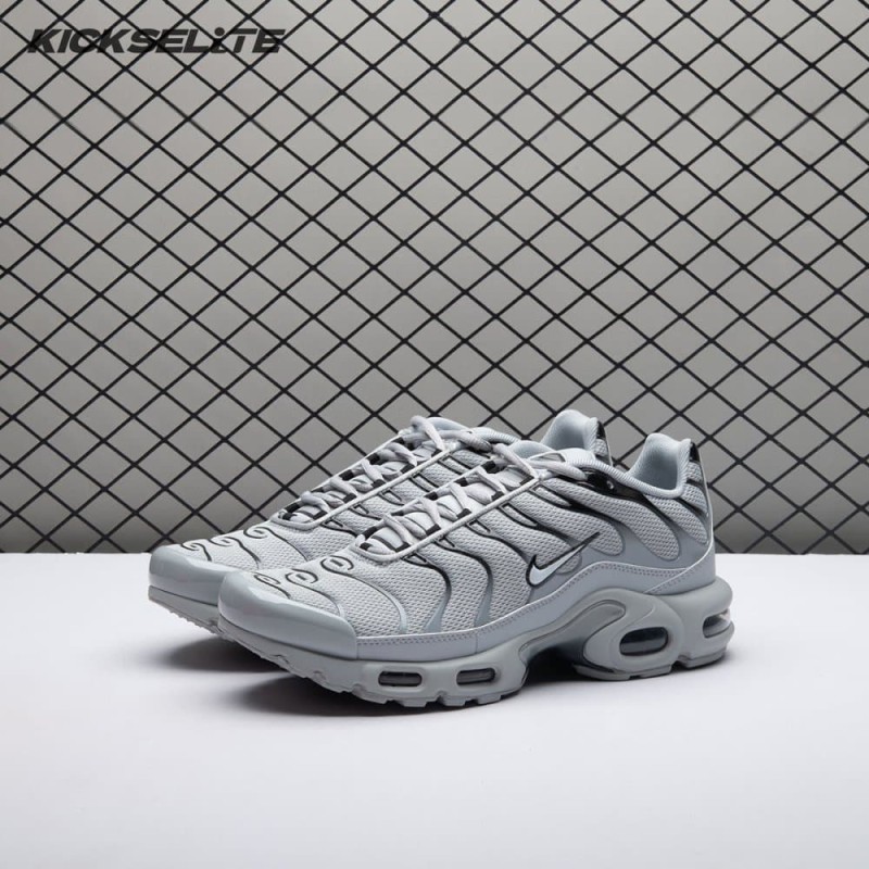 Nike Air Max Plus Wolf Grey 852630-021 Unisex Nike Air Max Plus Wolf Grey 852630-021 Unisex