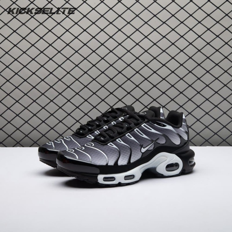 Nike Air Max Plus Black Silver White DM0032-003 Unisex Nike Air Max Plus Black Silver White DM0032-003 Unisex