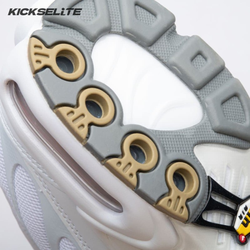 Nike Air Max Plus White 604133-139 Men's Nike Air Max Plus White 604133-139 Men's